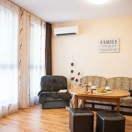 Teis Center Apartment *