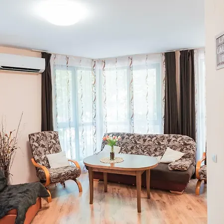 Διαμέρισμα Teis Center *